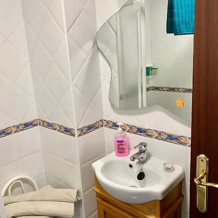 Gonzalez Bed & Breakfast Màlaga
